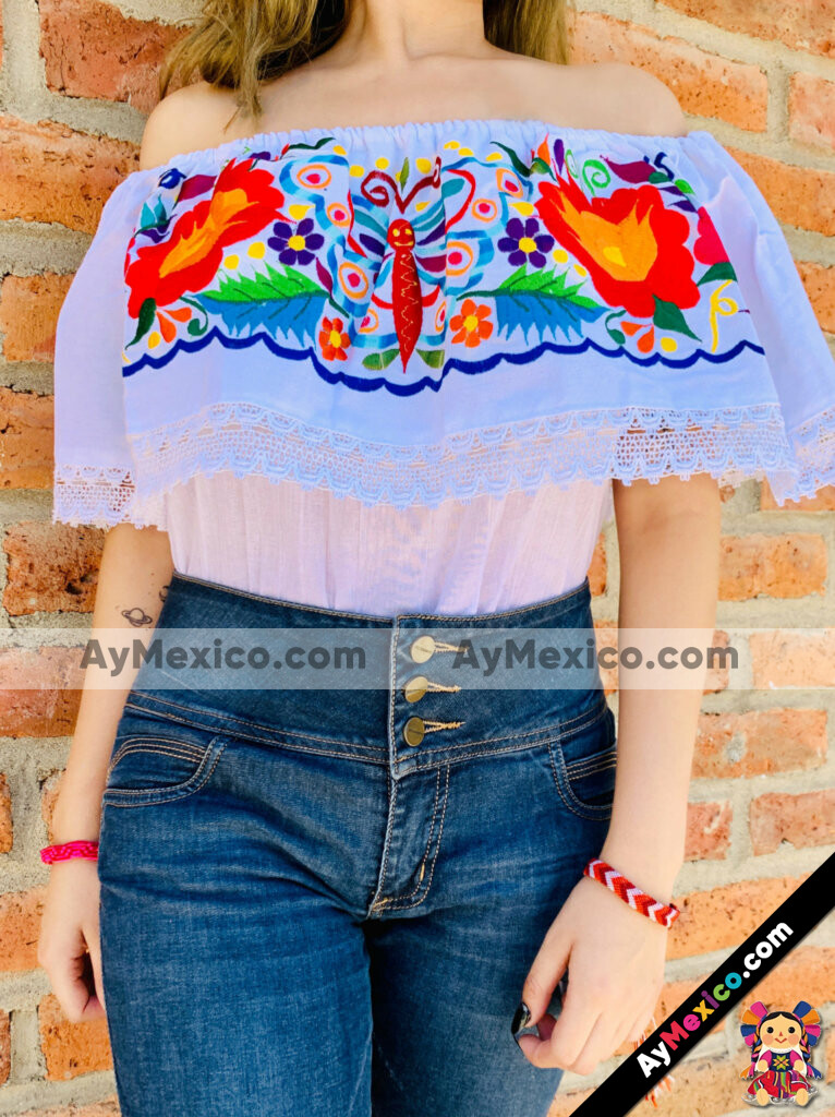 rj00617 Blusa campesina de manta color blanco bordada a maquina diseño de  flores y mariposa artesanal mexicano para mujer hecho en Sahuayo Michoacan  mayoreo fabrica 