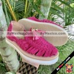 zs01005 Huaraches Mexicanos Artesanales Infantiles Color Fiusha De Gamuza Con con motas Hecho En Sahuayo Michoacanmayoreo fabricante calzado zapatos proveedor sandalias taller maquilador (1)