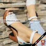 zs01082 Huaraches Artesanales Con Plataforma Blanco Bordado de Flores en Talon mayoreo fabricante calzado (1)